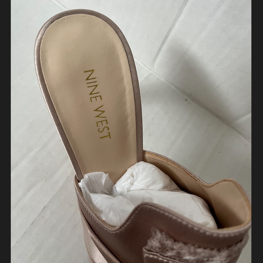 Nine West Macadamia Satin Rhinestone Pointed Toe Mule Heels NWOT - Picture 6 of 11